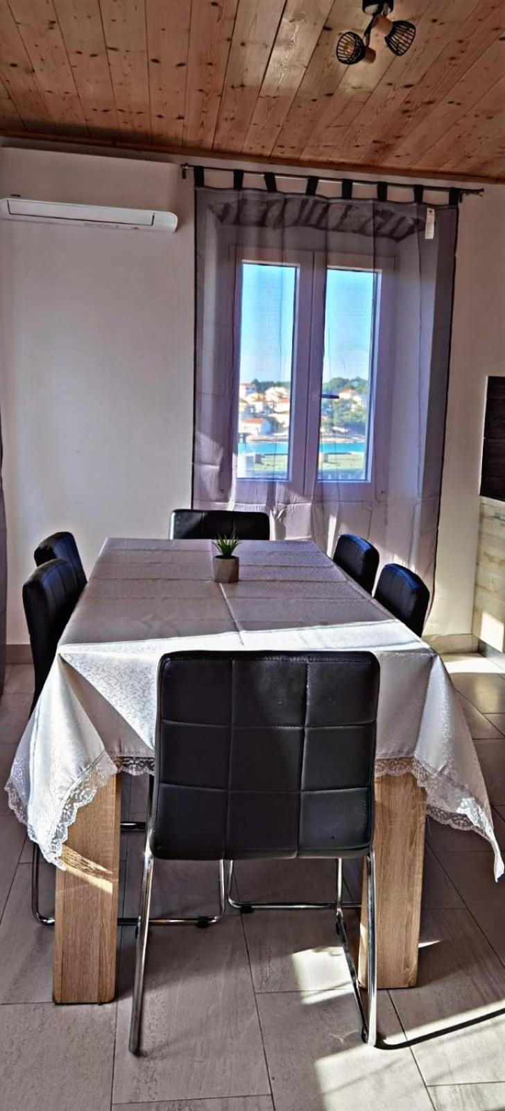 Amani Modern Apartment Lumbarda Eksteriør billede